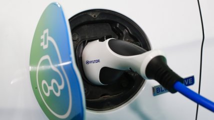   SuperGeek en Cooperativa: La diferencia entre los autos eléctricos y los híbridos enchufables 