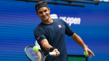   Federer volvió en gloria y majestad al US Open con triunfo en exhibición ante Roddick 