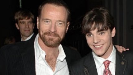   Bryan Cranston despidió a RJ Mitte, su hijo en 