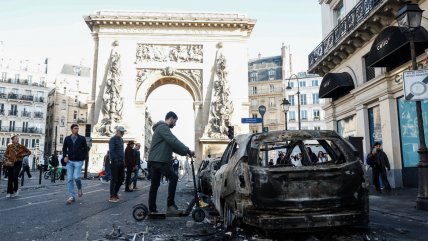   Gobierno francés impone toques de queda parciales para frenar disturbios y saqueos 