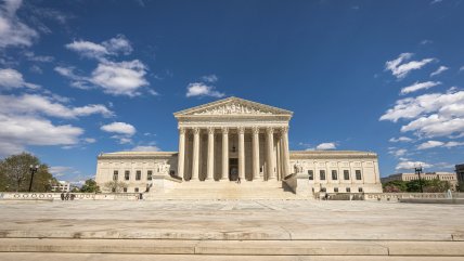   Supremo de EE.UU. impidió a Gobierno de Trump limitar tratamientos a reclusos trans 
